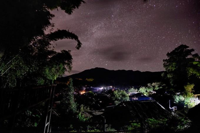 湖南郴州：高椅岭碧水丹霞茶绿樱红